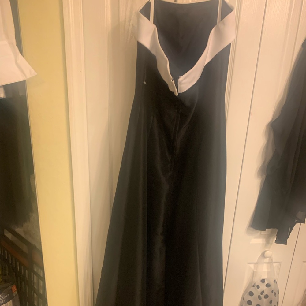 Dress Black white after 5 New tags size 10 maxi